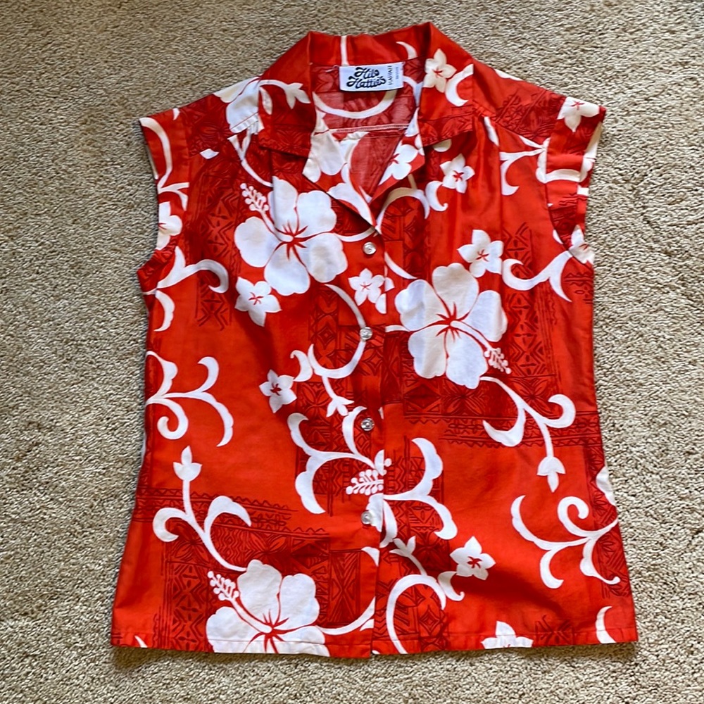 Hilo Hattie’s Hawaiian Blouse
